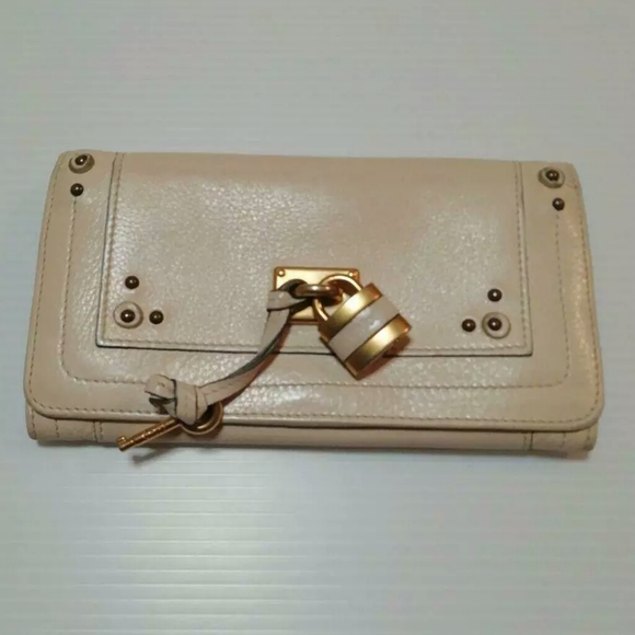 Chloe Handbags - 💯Auth Chloe Paddington wallet beige